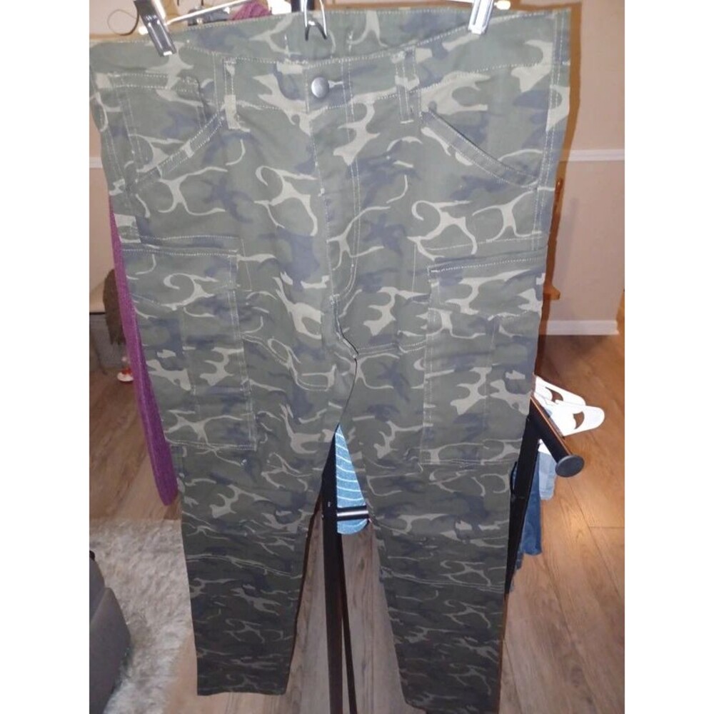 Streetwear/Vintage Men's size 34 American Stitch Basic Twill Cargo Pants